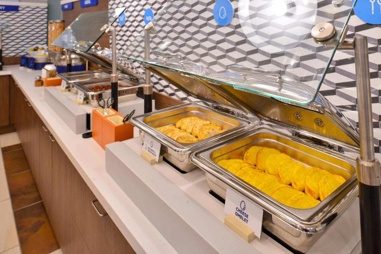 Holiday Inn Express & Suites - Ann Arbor - University South By Ihg Buitenkant foto