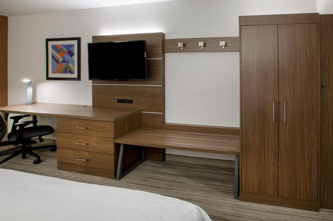 Holiday Inn Express & Suites - Ann Arbor - University South By Ihg Buitenkant foto
