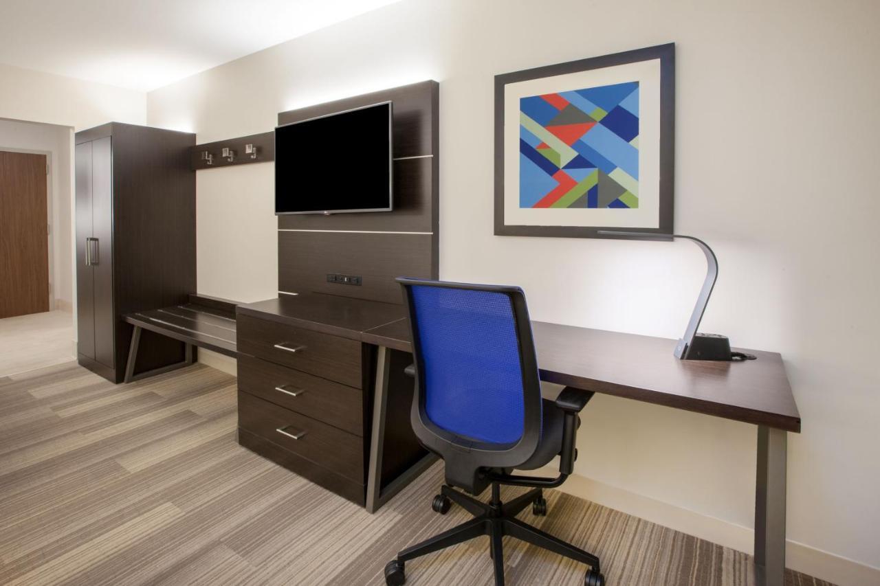 Holiday Inn Express & Suites - Ann Arbor - University South By Ihg Buitenkant foto