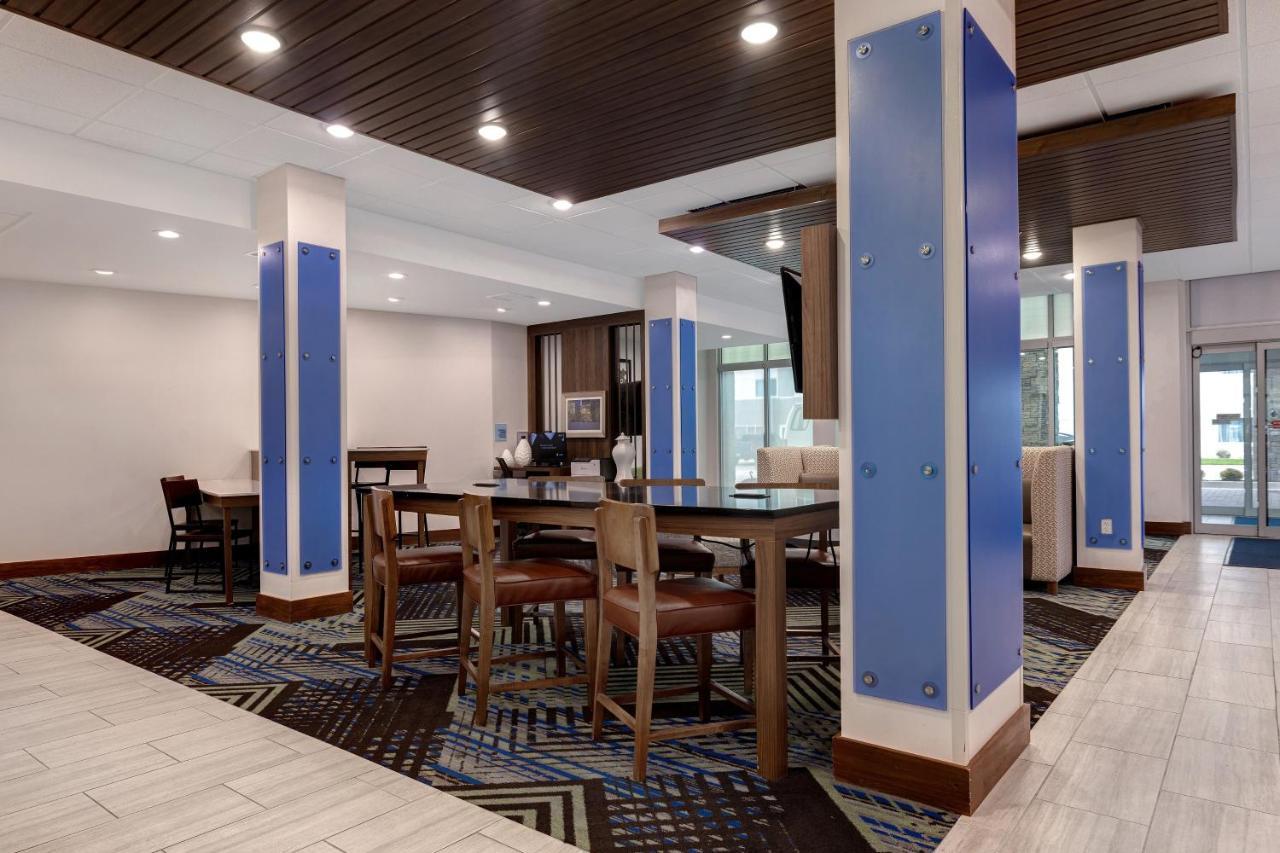 Holiday Inn Express & Suites - Ann Arbor - University South By Ihg Buitenkant foto